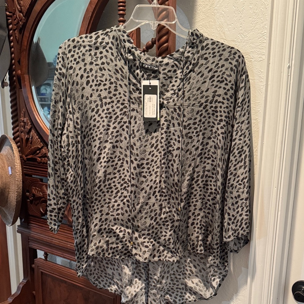 APNY Animal Print Blouse in Gray